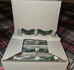 Department 56 North Pole Woods Birch Fence Village Accessories